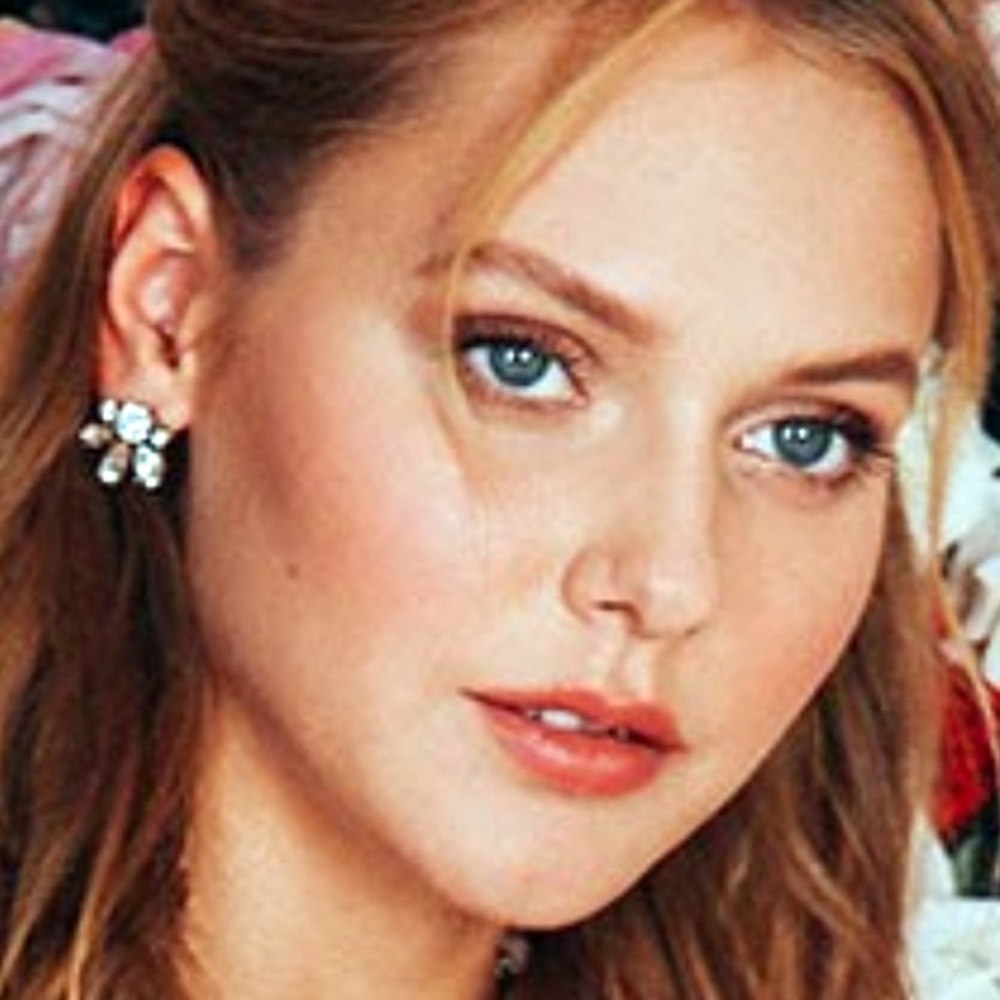 Erica Nikol Kylie Zoe Stud Earrings